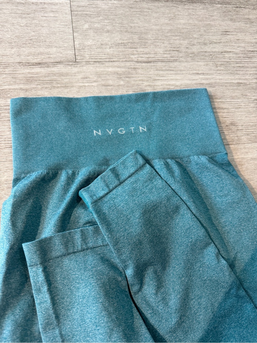 NVGTN Contour Seamless Leggings - Picture 3 of 4